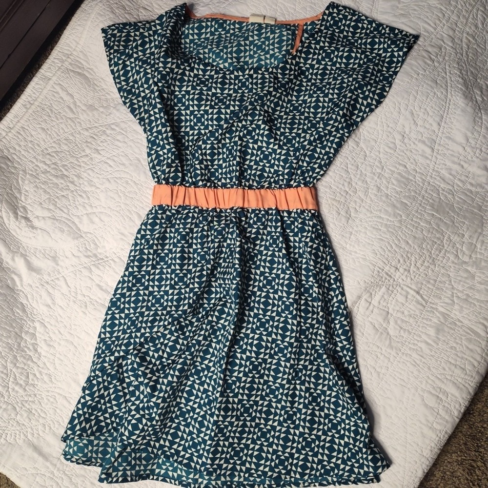 Roxy Cap-Sleeve Scoop Neck Open Back Elastic Waist Dress Petite Small Green Azte
